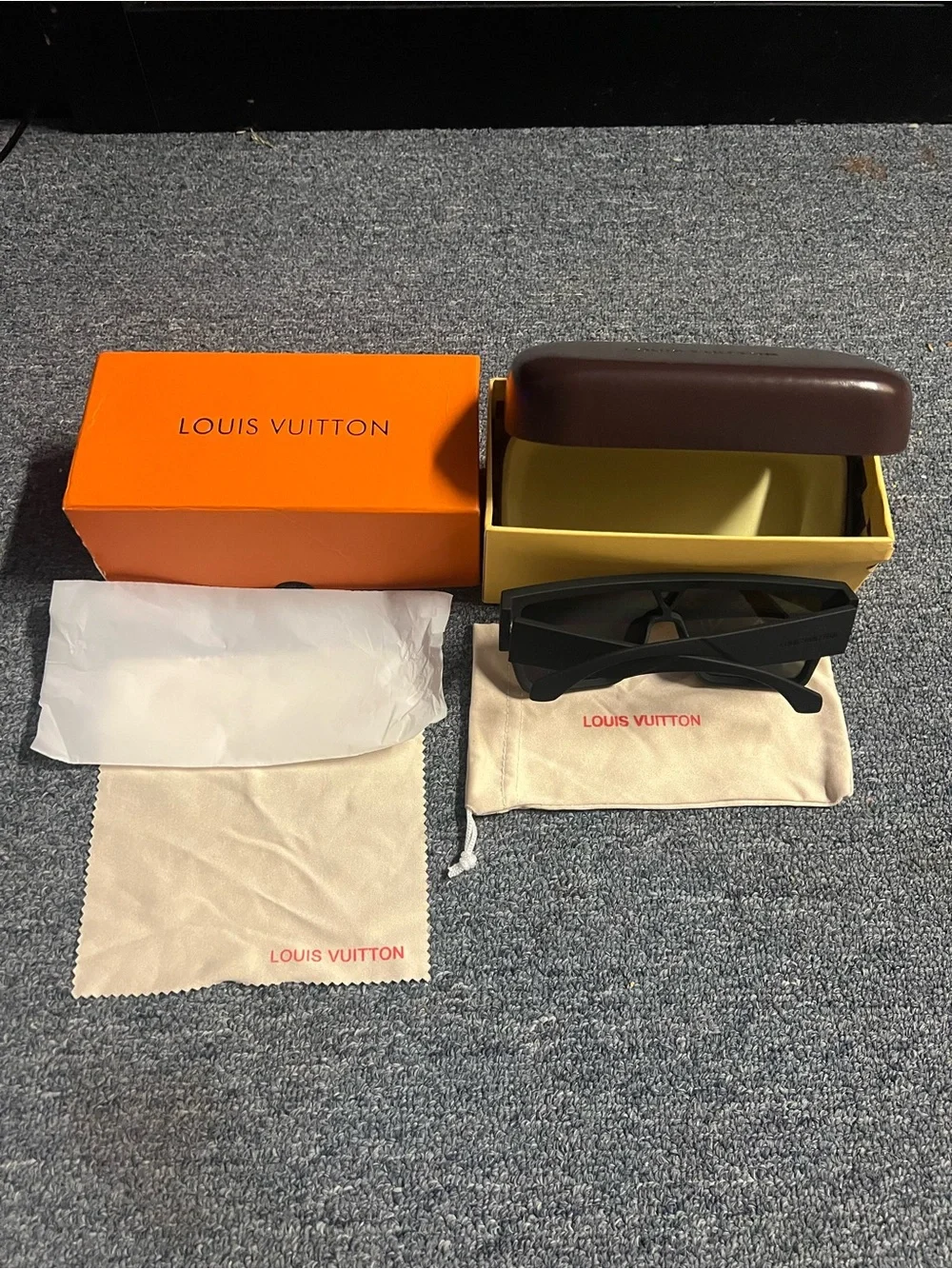 Louis Vuitton bold louis